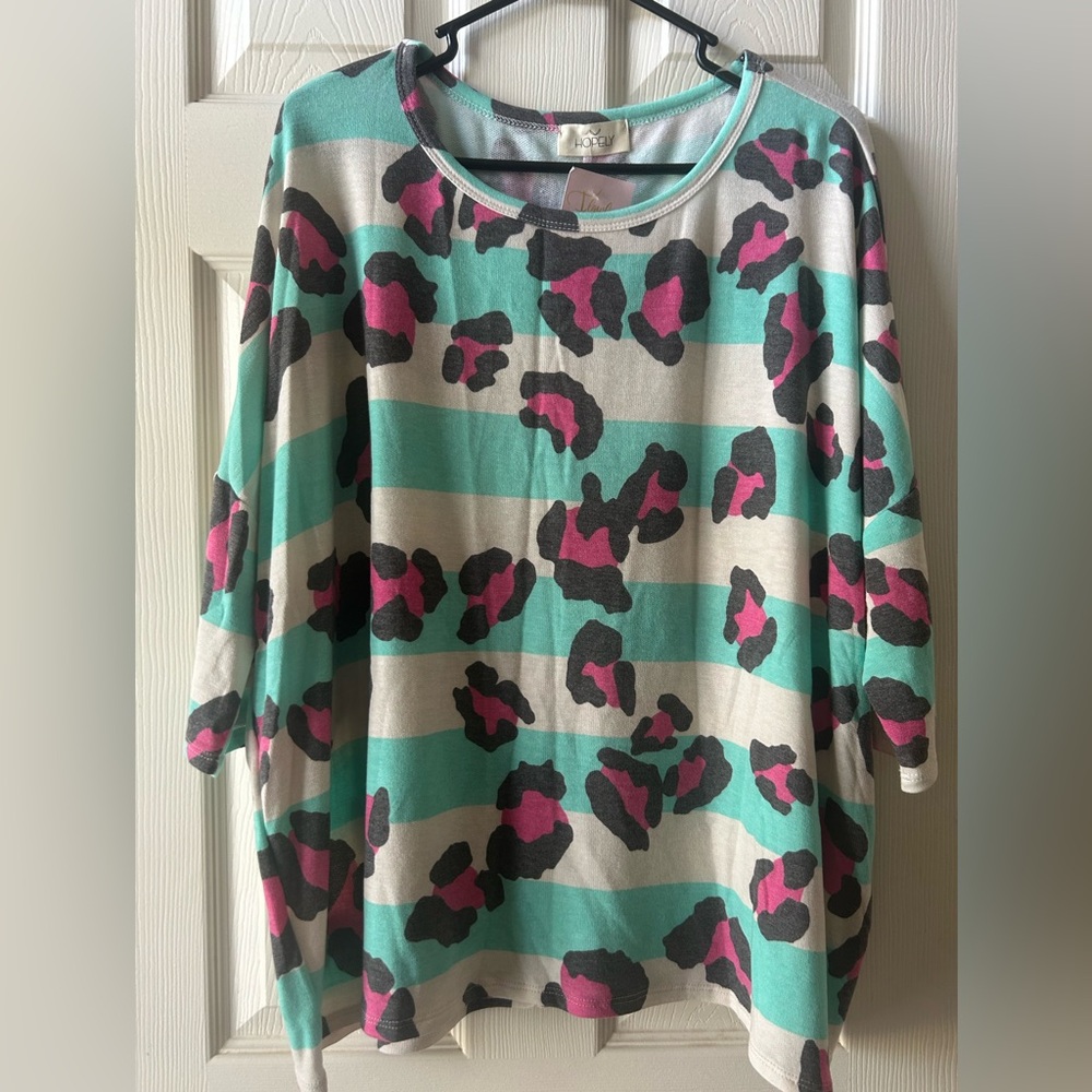 ✨Vibrant Leopard Print Striped Top